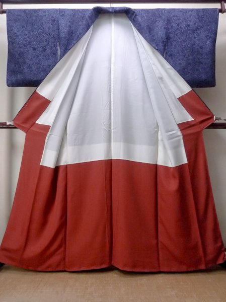 Photo2: Mint O0419A Used Japanese kimono  Dark Indigo Blue KOMON dyed for women / Silk. Chrysanthemum,   (Grade A) (2)