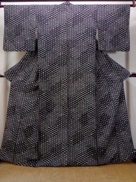 Photo1: O0419C Vintage Japanese kimono   Black KOMON dyed for women / Silk. Hemp leaf,   (Grade B) (1)