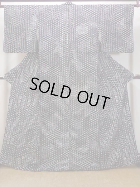 Photo1: O0419C Vintage Japanese kimono   Black KOMON dyed for women / Silk. Hemp leaf,   (Grade B) (1)