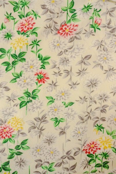 Photo3: O0419E Vintage Japanese kimono   Off White KOMON dyed for women / Silk. Chrysanthemum   (Grade B) (3)