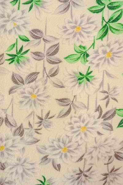 Photo5: O0419E Vintage Japanese kimono   Off White KOMON dyed for women / Silk. Chrysanthemum   (Grade B) (5)
