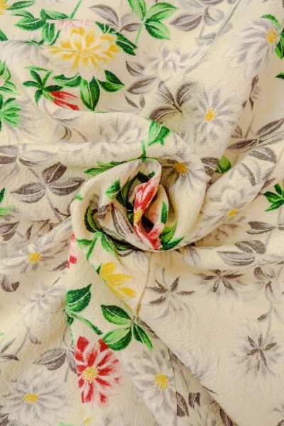 Photo11: O0419E Vintage Japanese kimono   Off White KOMON dyed for women / Silk. Chrysanthemum   (Grade B) (11)