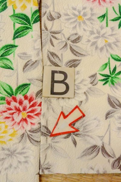 Photo15: O0419E Vintage Japanese kimono   Off White KOMON dyed for women / Silk. Chrysanthemum   (Grade B) (15)