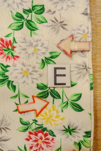 Photo18: O0419E Vintage Japanese kimono   Off White KOMON dyed for women / Silk. Chrysanthemum   (Grade B) (18)