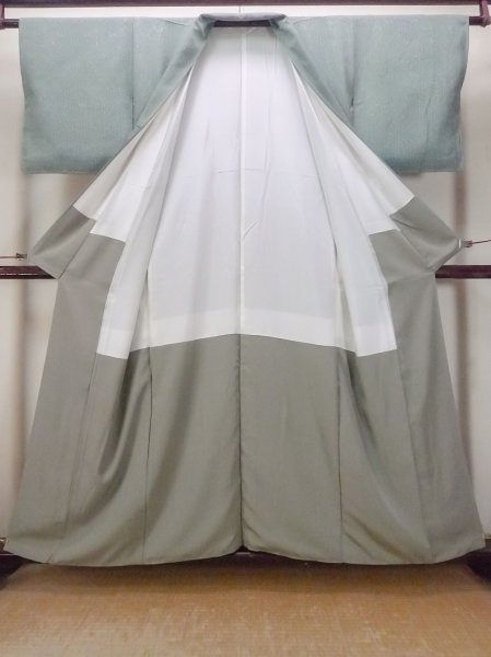 Photo2: O0419G Vintage Japanese kimono Pale Greenish Light Blue KOMON dyed for women / Silk. Flower,   (Grade C) (2)