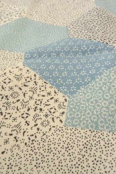 Photo9: O0419H Vintage Japanese kimono   Off White KOMON dyed for women / Silk. Flower,   (Grade C) (9)