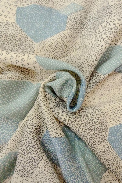 Photo11: O0419H Vintage Japanese kimono   Off White KOMON dyed for women / Silk. Flower,   (Grade C) (11)