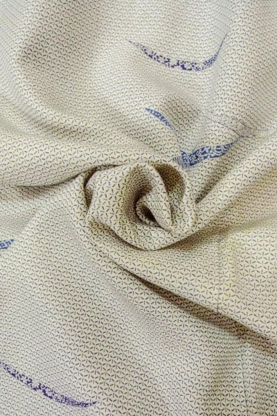 Photo11: O0419I Vintage Japanese kimono   Off White KOMON dyed for women / Silk. Grass,   (Grade D) (11)