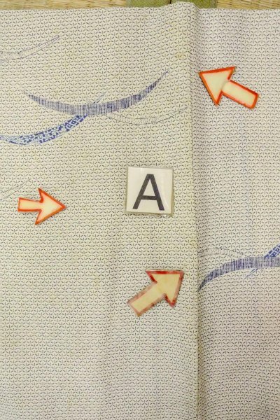 Photo14: O0419I Vintage Japanese kimono   Off White KOMON dyed for women / Silk. Grass,   (Grade D) (14)