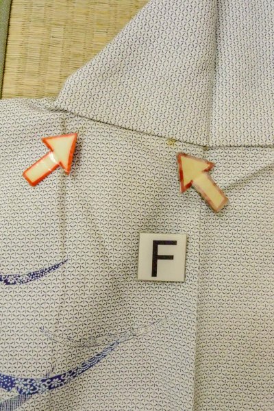 Photo19: O0419I Vintage Japanese kimono   Off White KOMON dyed for women / Silk. Grass,   (Grade D) (19)