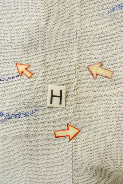 Photo21: O0419I Vintage Japanese kimono   Off White KOMON dyed for women / Silk. Grass,   (Grade D) (21)