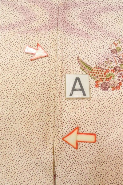 Photo14: O0419K Vintage Japanese kimono   Ivory KOMON dyed for women / Silk. SAKURA cherry blossom,   (Grade C) (14)