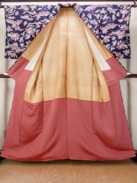 Photo2: O0419L Vintage Japanese kimono  Dark Indigo Blue KOMON dyed for women / Silk. Peony, Stains/Soils all over.  (Grade C) (2)