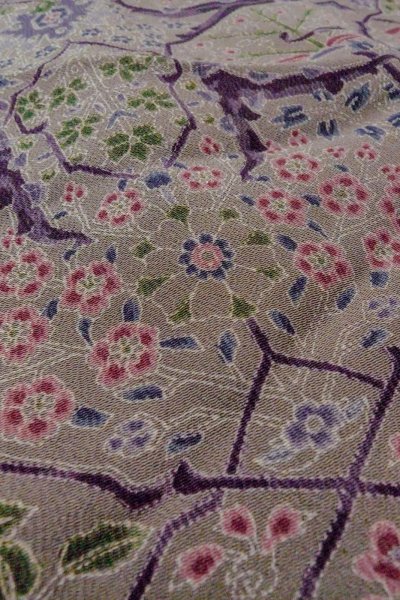 Photo10: O0419M Vintage Japanese kimono Pale Grayish Olive KOMON dyed for women / Silk. Flower,   (Grade B) (10)