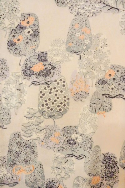 Photo3: O0419N Vintage Japanese kimono   Off White KOMON dyed for women / Silk. Peony,   (Grade D) (3)