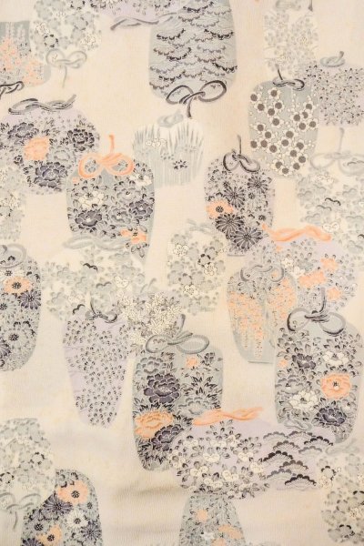 Photo4: O0419N Vintage Japanese kimono   Off White KOMON dyed for women / Silk. Peony,   (Grade D) (4)