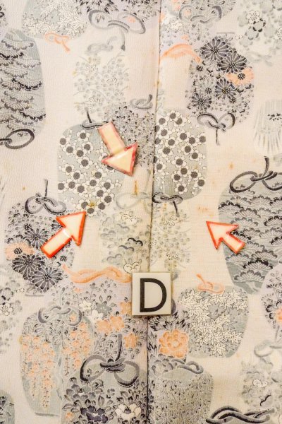 Photo17: O0419N Vintage Japanese kimono   Off White KOMON dyed for women / Silk. Peony,   (Grade D) (17)