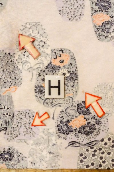 Photo21: O0419N Vintage Japanese kimono   Off White KOMON dyed for women / Silk. Peony,   (Grade D) (21)