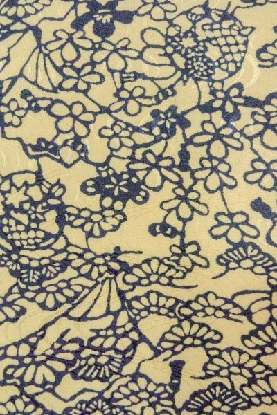 Photo7: O0419P Vintage Japanese kimono   Ivory KOMON dyed for women / Silk. Flower,   (Grade C) (7)