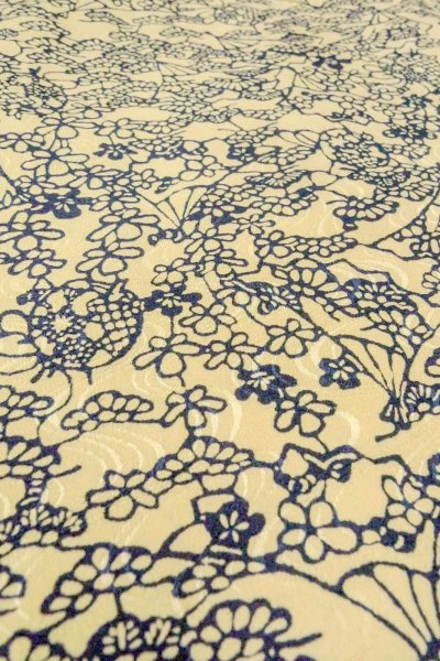 Photo10: O0419P Vintage Japanese kimono   Ivory KOMON dyed for women / Silk. Flower,   (Grade C) (10)