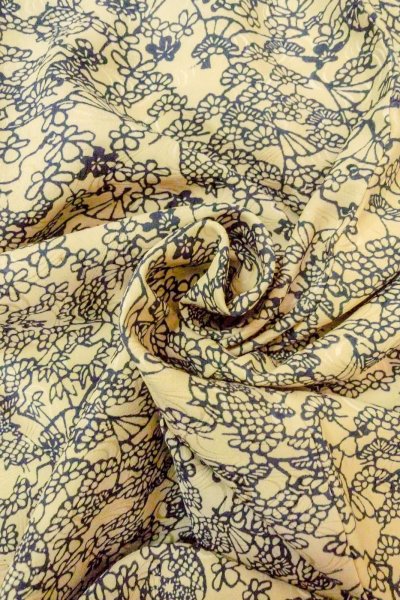 Photo12: O0419P Vintage Japanese kimono   Ivory KOMON dyed for women / Silk. Flower,   (Grade C) (12)