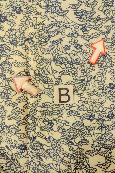 Photo15: O0419P Vintage Japanese kimono   Ivory KOMON dyed for women / Silk. Flower,   (Grade C) (15)