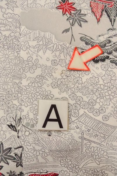 Photo14: O0419Q Vintage Japanese kimono   White KOMON dyed for women / Silk. UME plum bloom,   (Grade B) (14)