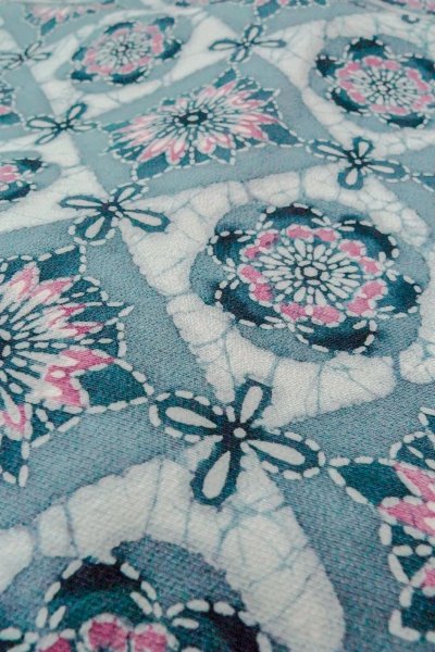 Photo8: O0419R Vintage Japanese kimono  Pale Gray KOMON dyed for women / Silk. Flower,   (Grade C) (8)