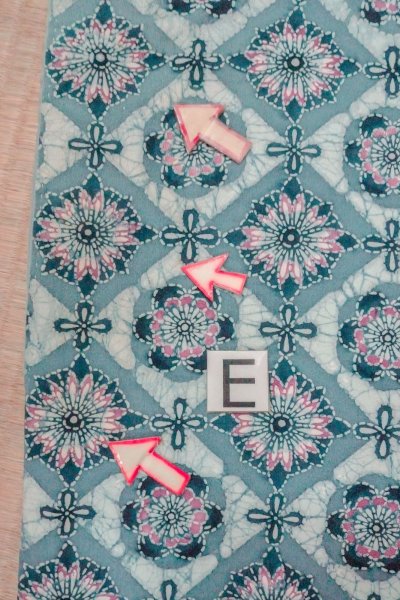 Photo18: O0419R Vintage Japanese kimono  Pale Gray KOMON dyed for women / Silk. Flower,   (Grade C) (18)