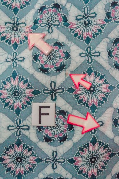 Photo19: O0419R Vintage Japanese kimono  Pale Gray KOMON dyed for women / Silk. Flower,   (Grade C) (19)