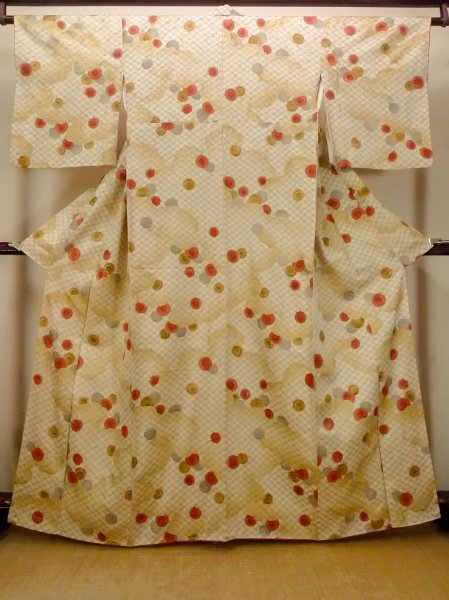 Photo1: O0419U Vintage Japanese kimono  Pale Yellow KOMON dyed for women / Silk. Flower,   (Grade B) (1)