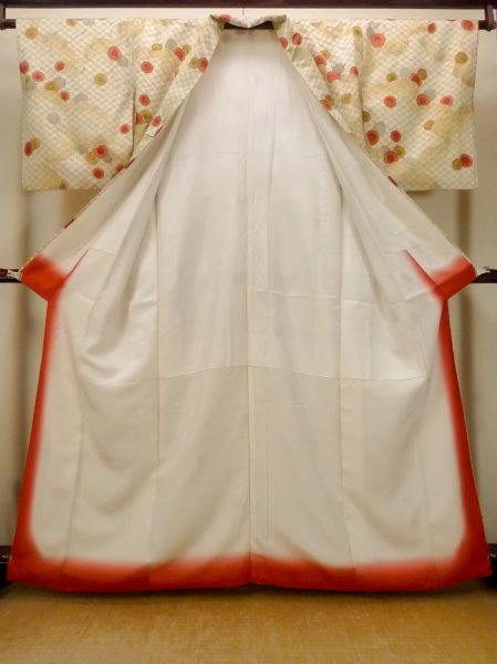 Photo2: O0419U Vintage Japanese kimono  Pale Yellow KOMON dyed for women / Silk. Flower,   (Grade B) (2)