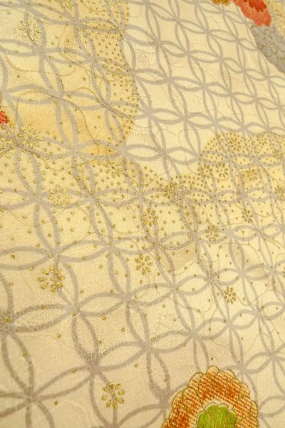 Photo8: O0419U Vintage Japanese kimono  Pale Yellow KOMON dyed for women / Silk. Flower,   (Grade B) (8)