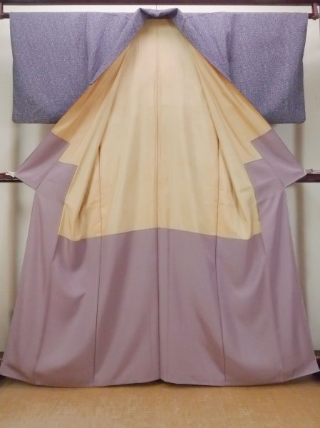 Photo2: Mint O0419V Vintage Japanese kimono   Purple KOMON dyed for women / Silk. Flower, Hina dolls, helmet pattern  (Grade A) (2)
