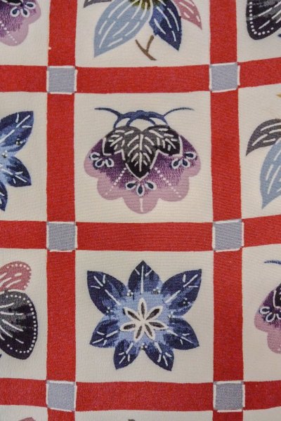 Photo5: O0419W Vintage Japanese kimono   Off White KOMON dyed for women / Silk. Flower,   (Grade B) (5)