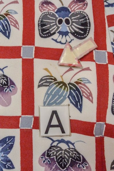 Photo14: O0419W Vintage Japanese kimono   Off White KOMON dyed for women / Silk. Flower,   (Grade B) (14)