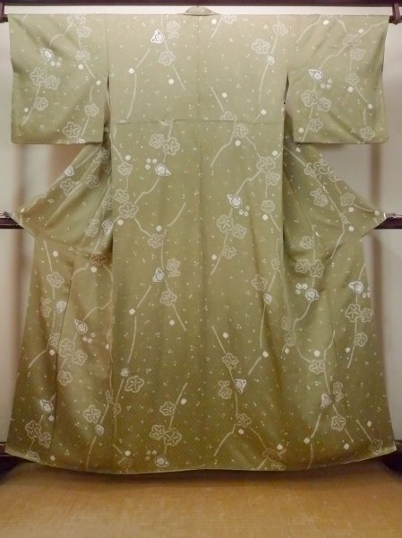 Photo1: O0419Y Vintage Japanese kimono Shiny Pale Olive KOMON dyed for women / Silk. Flower,   (Grade C) (1)