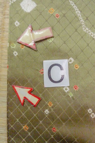 Photo16: O0419Y Vintage Japanese kimono Shiny Pale Olive KOMON dyed for women / Silk. Flower,   (Grade C) (16)