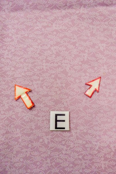 Photo18: O0419Z Vintage Japanese kimono  Grayish Pink EDO KOMON pattern dyed for women / Silk. Flower,   (Grade C) (18)