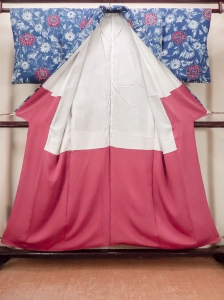 Photo2: O0420G Vintage Japanese kimono   Blue KOMON dyed for women / Silk. Flower,   (Grade B) (2)