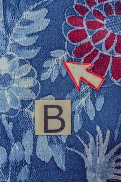 Photo15: O0420G Vintage Japanese kimono   Blue KOMON dyed for women / Silk. Flower,   (Grade B) (15)