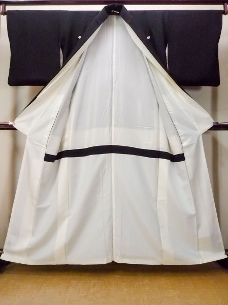 Photo3: O0509A Used Japanese kimono   Black KAGA-YUZEN for women / Silk. Peony,   (Grade B) (3)