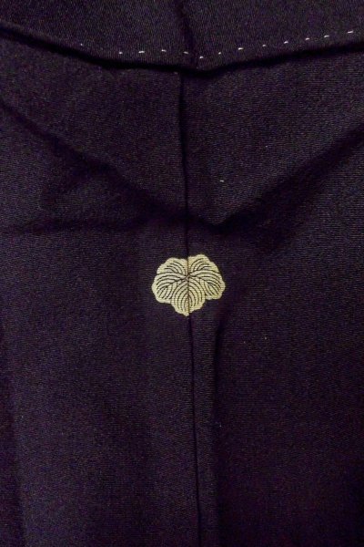 Photo4: O0509A Used Japanese kimono   Black KAGA-YUZEN for women / Silk. Peony,   (Grade B) (4)