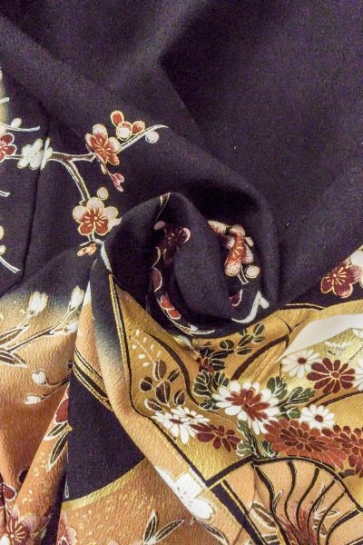 Photo18: Mint O0509B Used Japanese kimono   Black TOMESODE formal for women / Synthetic. SAKURA cherry blossom,   (Grade A) (18)