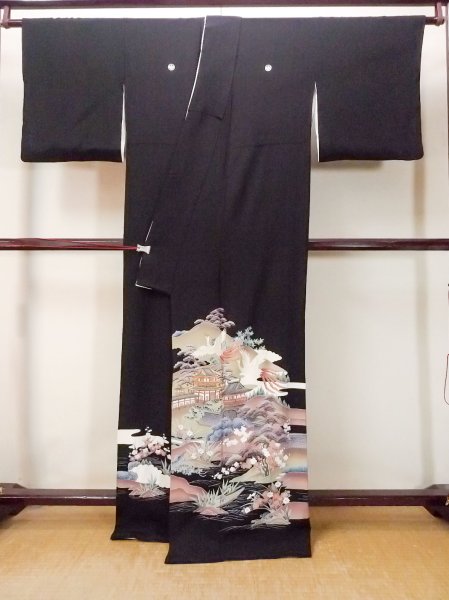 Photo2: O0509C Used Japanese kimono   Black TOMESODE formal for women / Silk. UME plum bloom,   (Grade C) (2)