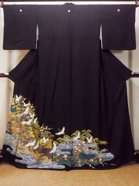 Photo1: Mint O0509D Used Japanese kimono   Black TOMESODE formal for women / Synthetic. Peony,   (Grade A) (1)