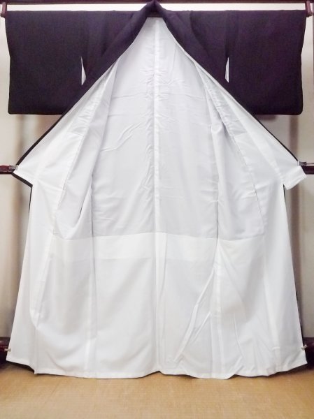 Photo3: Mint O0509D Used Japanese kimono   Black TOMESODE formal for women / Synthetic. Peony,   (Grade A) (3)