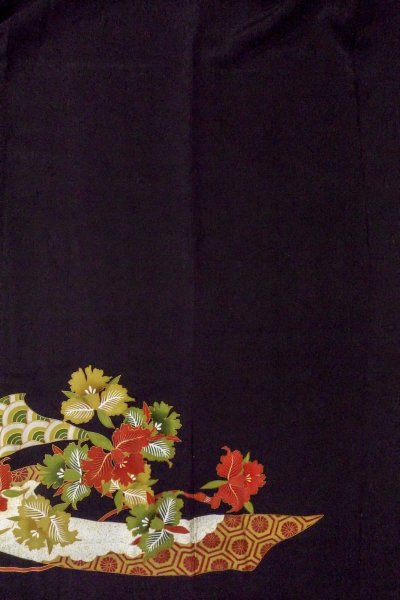 Photo6: O0509G Vintage Japanese kimono   Black TOMESODE formal for women / Silk. Orchid, Tagasode motif  (Grade B) (6)