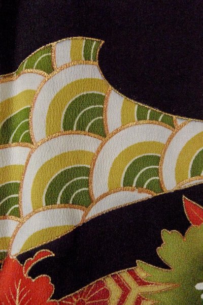 Photo11: O0509G Vintage Japanese kimono   Black TOMESODE formal for women / Silk. Orchid, Tagasode motif  (Grade B) (11)