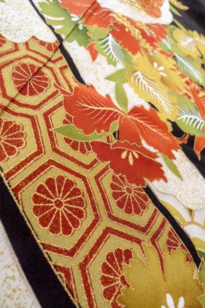 Photo13: O0509G Vintage Japanese kimono   Black TOMESODE formal for women / Silk. Orchid, Tagasode motif  (Grade B) (13)